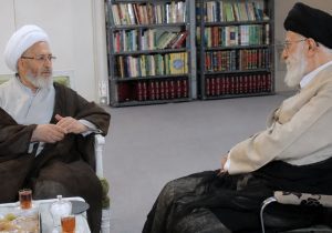 اقامه نماز بر پیکر مطهر رهبر شهید
