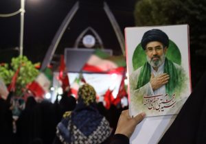 طنین فریاد خون‌خواهی در صد و سی و چهارمین اجتماع شبانه سیرجان