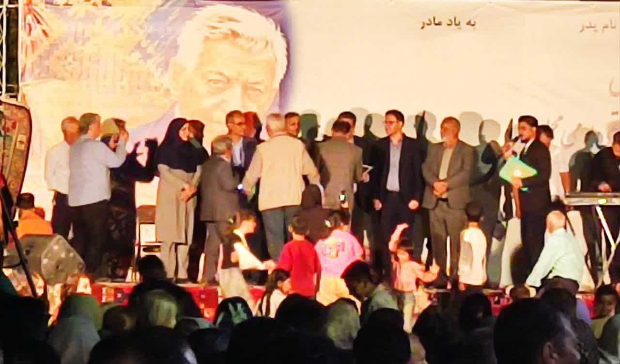 نوای موسیقی بومی سیرجان در جشنواره‌ای فرهنگی طنین‌انداز شد