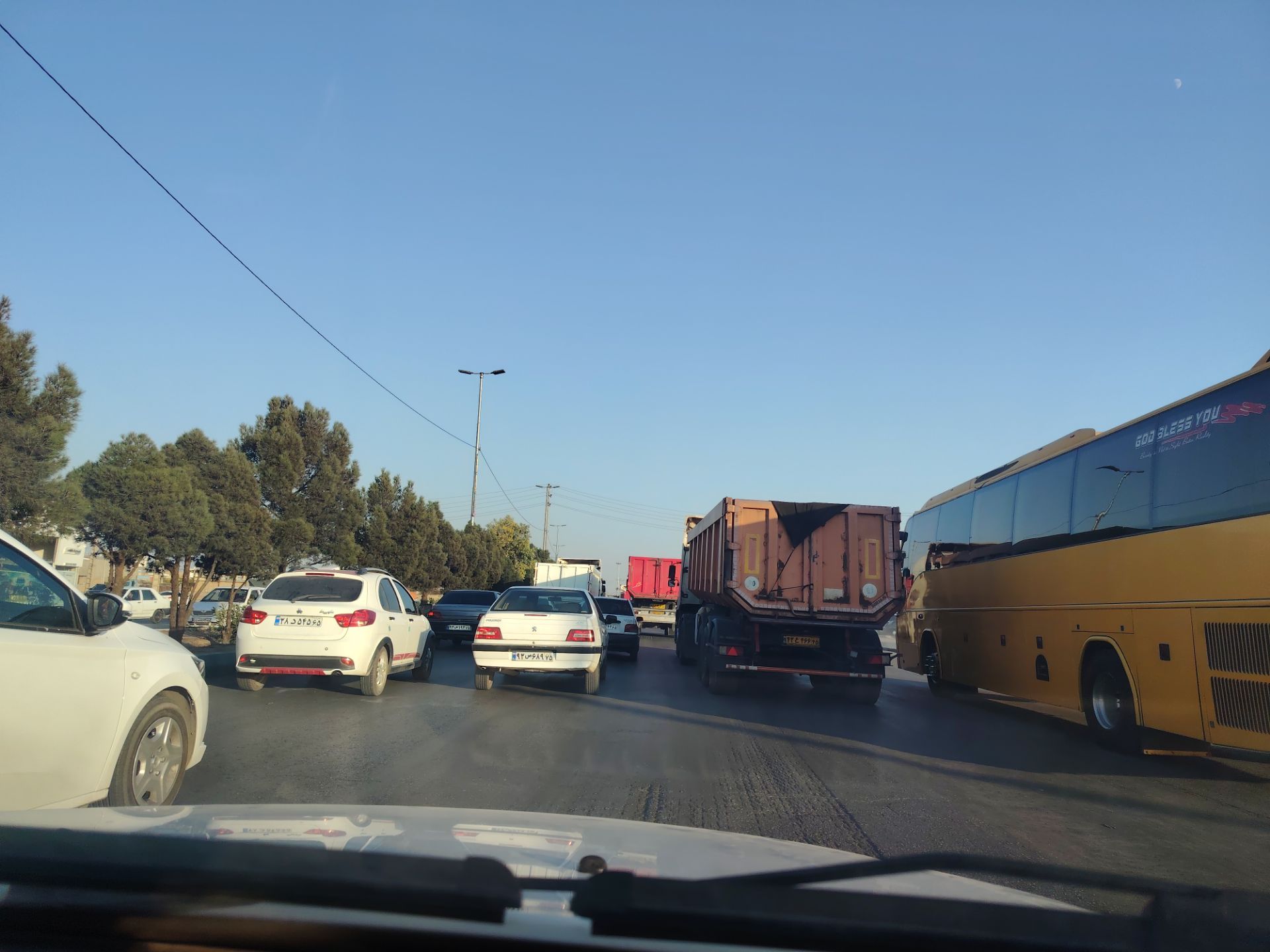 کمربندی شاهد سیرجان دیگر پاسخگوی ترافیک شهری نیست